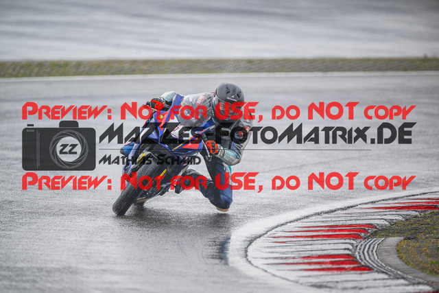 MaZZes_FotoMatrix_240830_6007705_2226 | R7