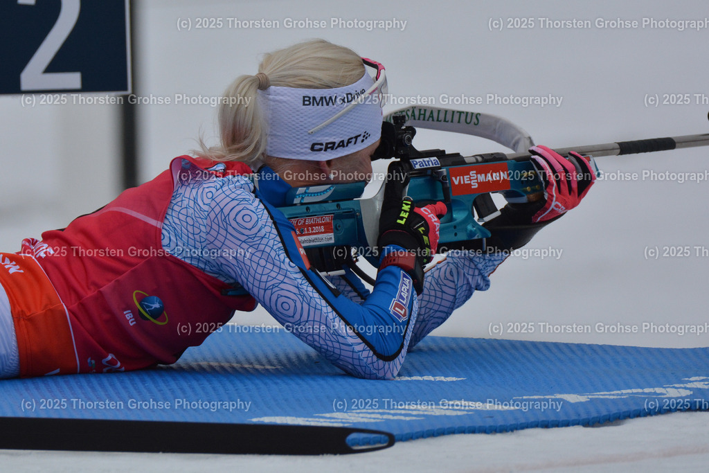 IBU WC Biathlon Oberhof 2018 | MAKARAINEN Kaisa (FIN) am Schiessstand; IBU WC Biathlon Oberhof 2018, 10 km Verfolgung der Frauen am 06.01.2018 in der DKB Ski Arena in Oberhof, (Deutschland) - Realisiert mit Pictrs.com