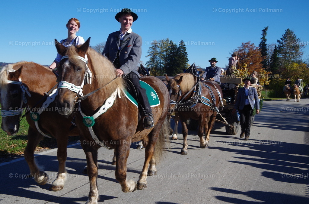 IMGP8018 | fotografiert von Axel PollmannLeonhardi Wallfahrt Benediktbeuern und Murnau, Fronleichnam, Fasching, Landschaft im Loisachtal und Benediktbeuern  - Realisiert mit Pictrs.com