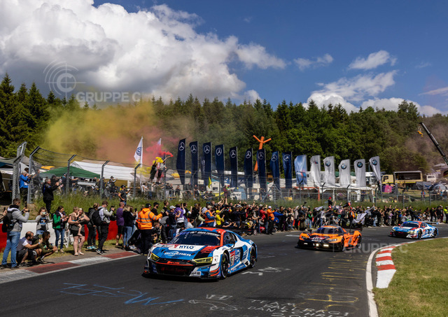 24h Nürburgring 2022 | Kelvin van der Linde, Dries Vanthoor, Frédéric Vervisch, Robin Frijns - Realisiert mit Pictrs.com