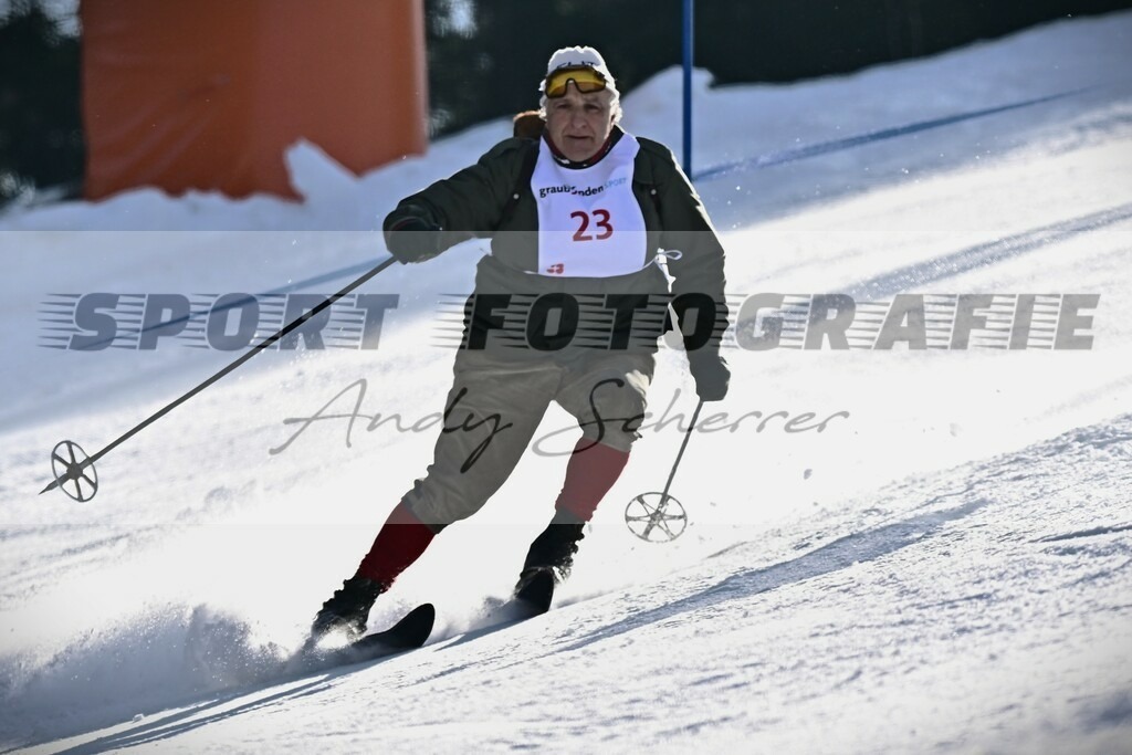 DSC_8378a | Kaufen Sie Sportbilder im Onlineshop von Andy Scherrer Sportfotografie. Faszinierende Bilder von Sportevents aus der ganzen Schweiz. Fussball, Frauenfussball, Unihockey, Handball, Schwingen und weiteren Sportarten. - Realisiert mit Pictrs.com