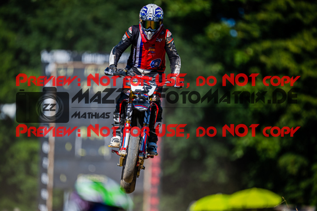 MaZZes_FotoMatrix_220702_1940 | UE40