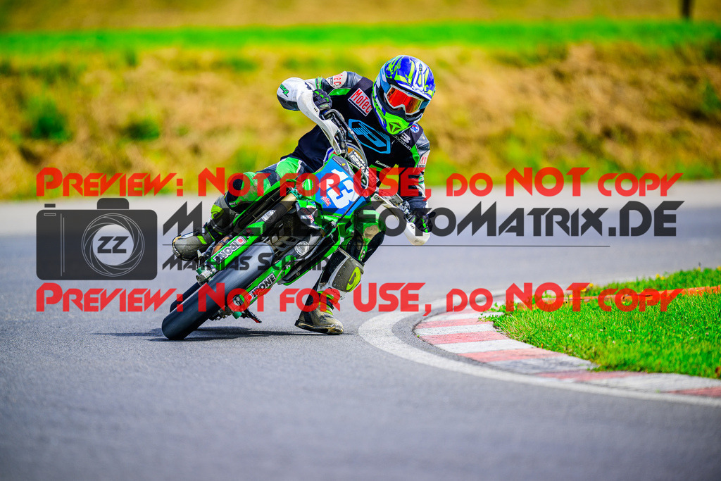 MaZZes_FotoMatrix_240609_6007705_7952 | YOUNGSTER