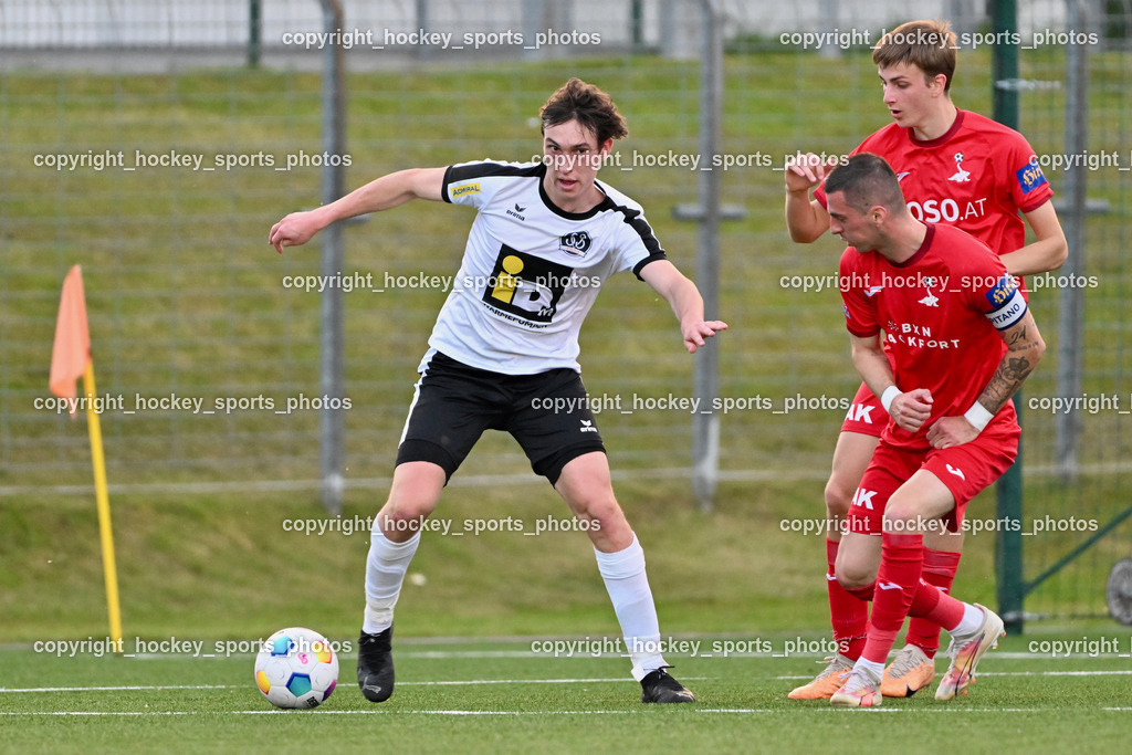 SV Spittal vs. SAK | #9 Samuel Müllmann SV Spittal, #24 Zoran Vukovic SAK, #5 Jakob Geister SAK, SV Spittal vs. SAK, SV Spittal vs. SAK am 24.05.2024 in Spittal an der Drau (Goldeck Stadion), Austria, (Photo by Bernd Stefan)