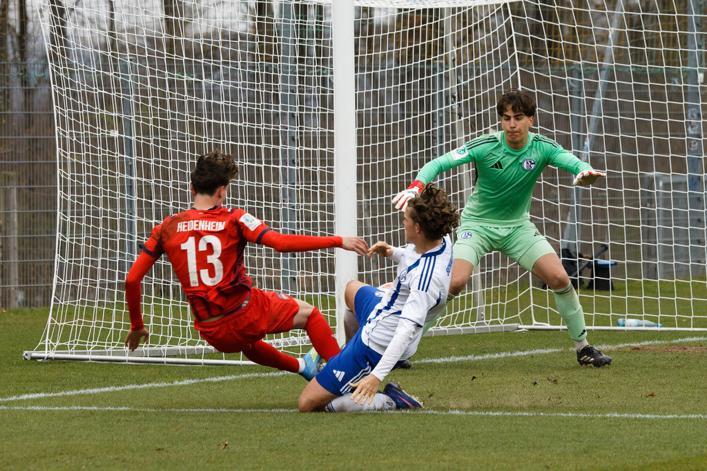 20260412-FCHS04_203 | 1.FC Heidenheim 1846 vs. FC Schalke 04, Fußball, U19, A-Junioren, NWL, U19-DFB-Nachwusliga, 2025/2026, 8. Spieltag, 12.04.2026 in Heidenheim, Walter-Birkhold-Jugendstadion (Foto: Michael Bulling) - Realisiert mit Pictrs.com