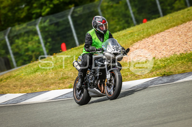0305-260605BB-010_305 | Deine Full-Service-Agentur für ✔️Videoproduktionen und ✔️Motorsportfotografie Jetzt Angebot anfragen!