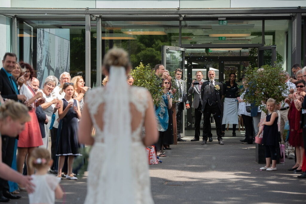 Hochzeit_Location_136 | Mein Name ist Arkadius. Ich fotografiere Ihre Hochzeit in Frankfurt und im Umkreis von 200 km. Als Fotograf bin ich noch bekannt im Bereich Business- und Modefotografie.