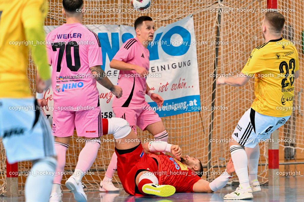 Carinthia Flamengo Futsal Club vs. FC Ljuti Krajisnici | #70 Yosifov Svetlozar Angelov Carinthia Flamengo, #7 Enes Brdjanovic Carinthia Flamengo, #1 Youssef Helal Carinthia Flamengo, #23 Amel Beglerovic FC Ljuti Krajisnici, Carinthia Flamengo Futsal Club vs. FC Ljuti Krajisnici, Carinthia Flamengo Futsal Club vs. FC Ljuti Krajisnici am 05.01.2025 in Klagenfurt (Ballspielhalle Viktring), Austria, (Photo by Bernd Stefan)