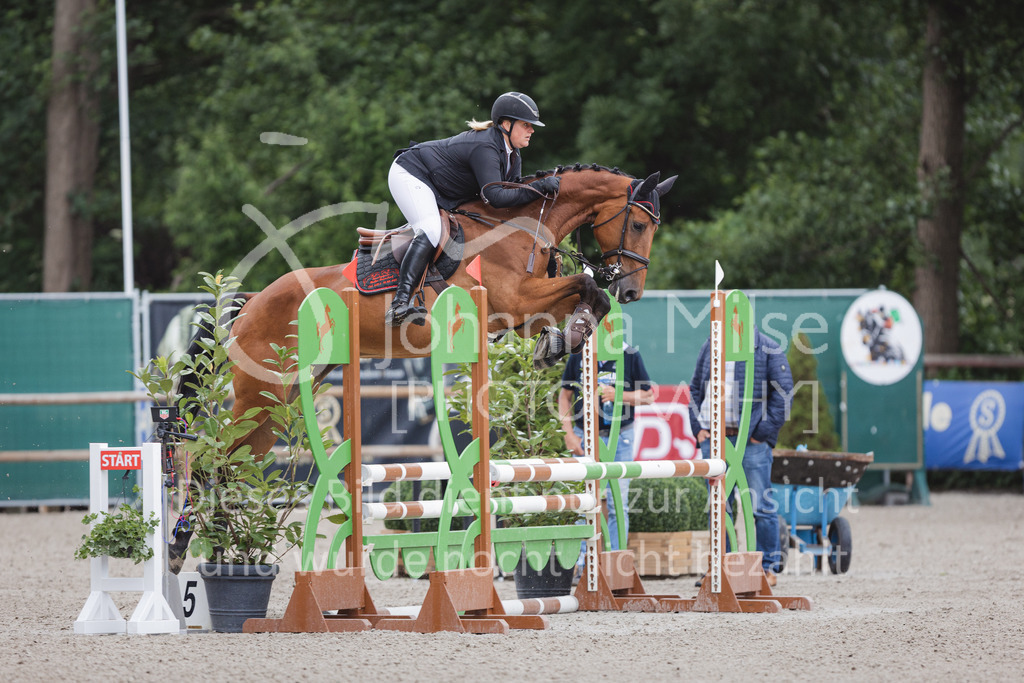 220614_Mühlen_SprPf-A-202 | Late Entry Mühlen
14.06.2022
Springpferde A**
4-6jährige Pferde