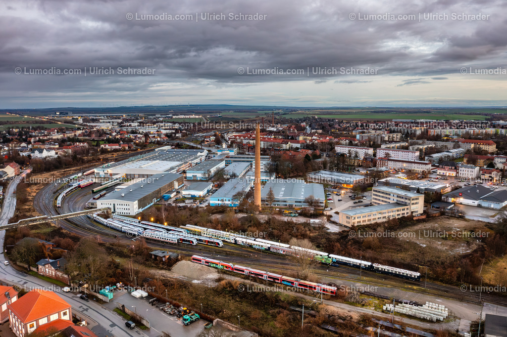 10049-52169 - Blick auf Halberstadt | Stockfoto und Bilderpool mit Bildmaterial aus Deutschland, dem Harz, Halberstadt, Quedlinburg, Wernigerode und weltweit. Qualitativ hochwertige und professionelle Fotos anschauen und kaufen. - Realisiert mit Pictrs.com