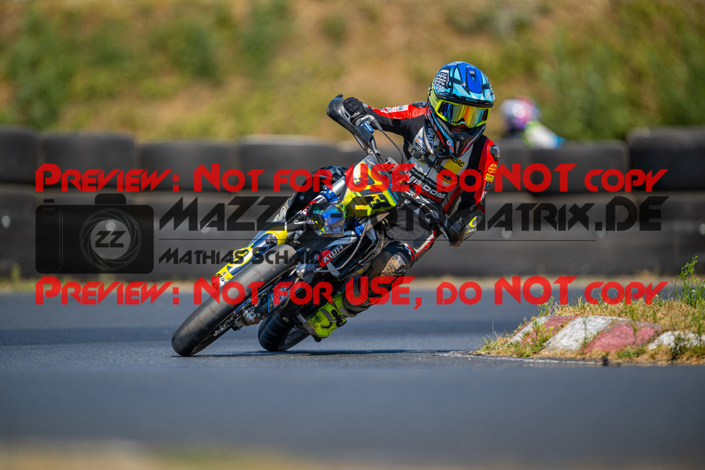 MaZZes-Fotomatrix-20260815-601718 | ROOKIES
