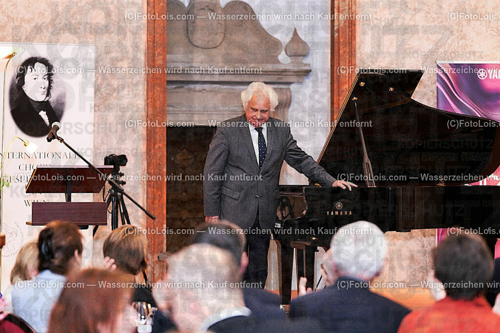 ALS0800_XXXIX-Chopin-Festival_Nocturno_Henry Yves | (C)FotoLois.com, Alois Spandl, XXXIX. internationales CHOPIN-Festival in der Kartause Gaming, NOCTURNO - nächtliches Konzert bei Kerzenlicht, Sa 5. August 2023.