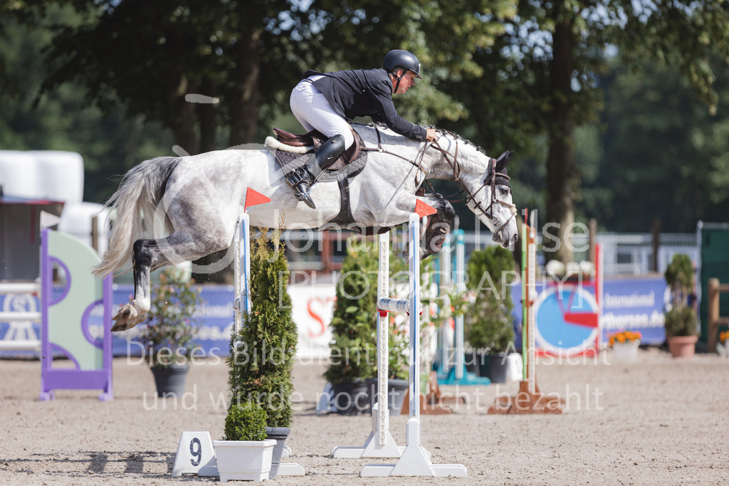 220614_Mühlen_Quali5j-734 | Late Entry Mühlen
Springpferdeprüfung Kl.M* 5j. Qualifikation zum Bundeschampionat
14.06.2022