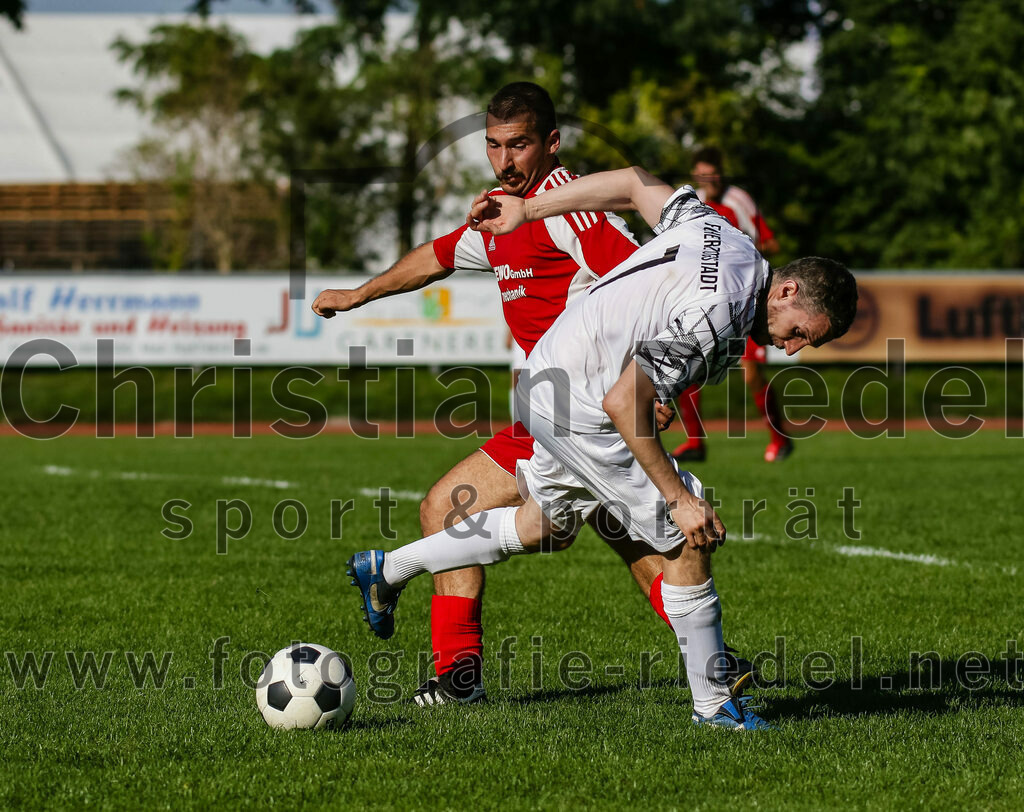 2023-09-09_092_FC_Herzogstadt_II_gegen_SG_Hoerlkofen_Woerth | Erding, Deutschland, 09.09.2023:
Fußball, A-Klassel 2023 / 2024, 6. Spieltag, FC Herzogstadt II gegen SG Hörlkofen/Wörth, Endergebnis: 1:2

Yannick Joly (SG Hörlkofen/Wörth, #12), Dacian Cozea (FC Herzogstadt, #7)

Foto: Christian Riedel / fotografie-riedel.net