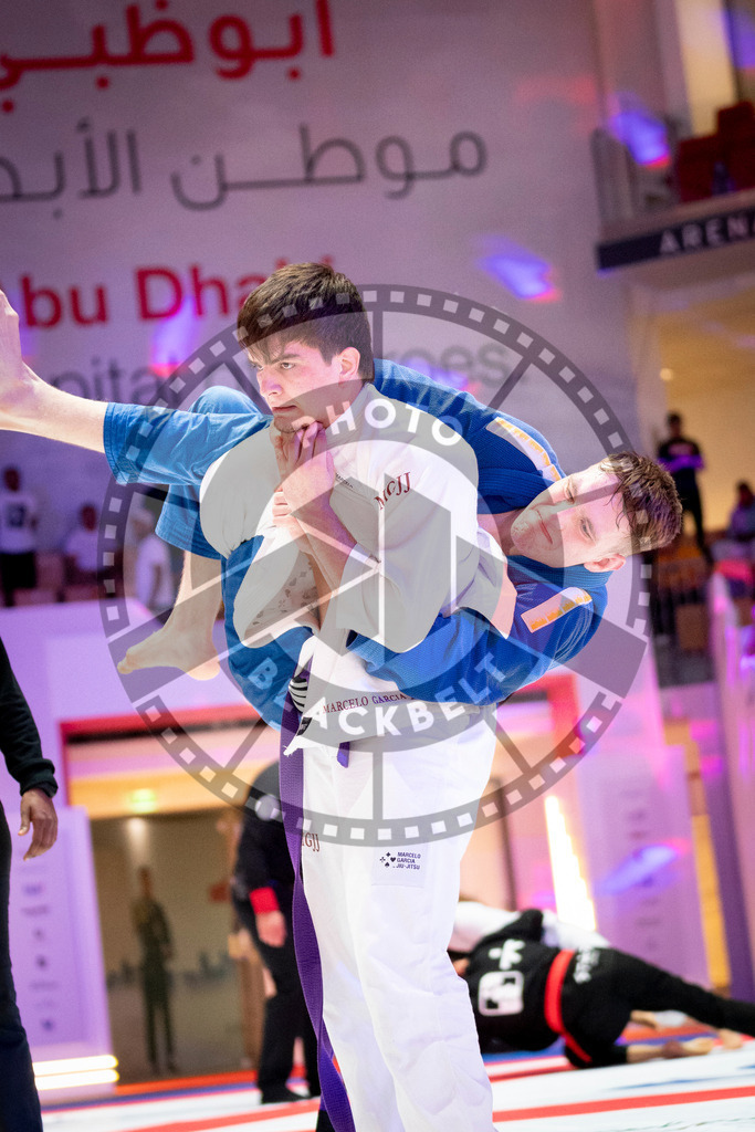 20231109PBB6150 | Fighters compete during the AJP World Professional Championship in the Mubadala Arena in Abu Dhabi, Arab United Emirates, on November 9, 2023.