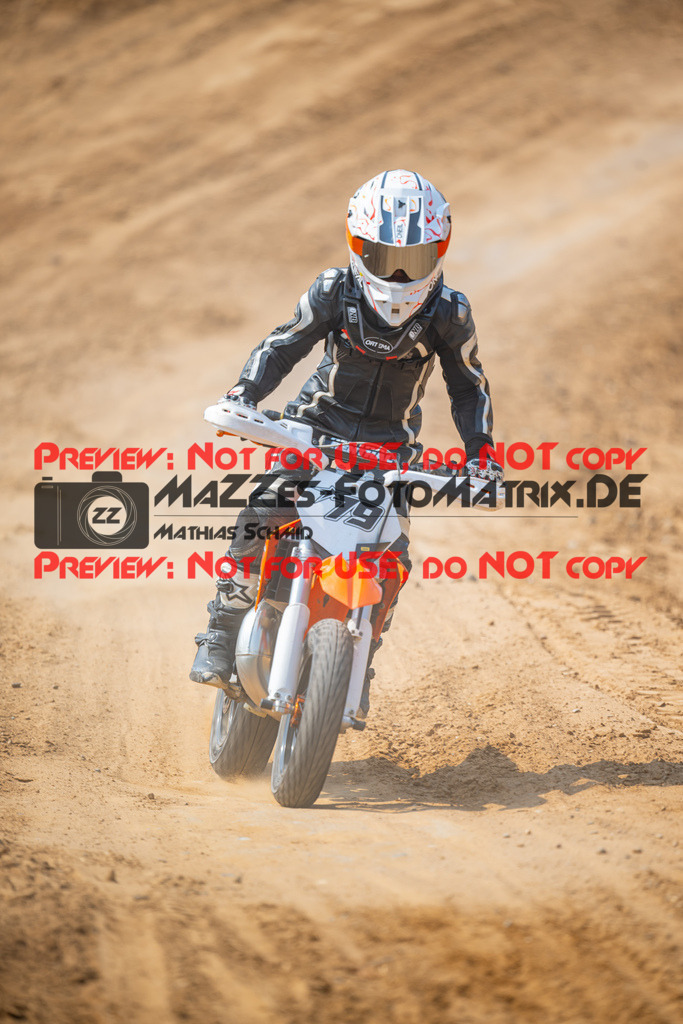 MaZZes-Fotomatrix-20260816-615356 | ROOKIES