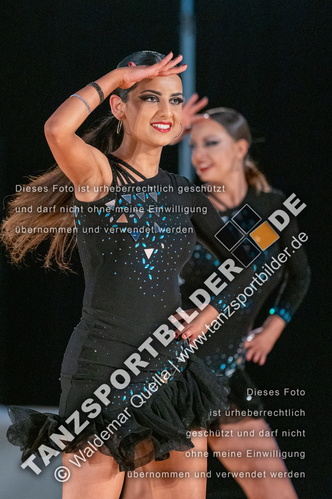 20250504-01303 | Hier finden Sie Tanz Bilder vom Latein und Standard Formationen tanzen. Sportbilder vom Tanzsport. Schöne Fotos und von Weltmeisterschaft, Europameisterschaft, Bundesliga, Regionalliga, Oberliga und Landesliga sowie von GOC Stuttgart, DanceComp, WM Bremen