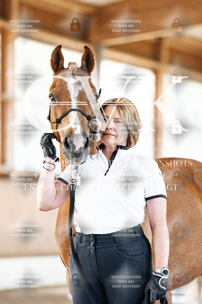 CK905637 | Turnierfotografie Pferdefotografie Trier Rheinland-Pfalz Pferdesport Reitsport Tierfotografie Sportfotografie Pferdevideo Pferdevideografie Equestrianvideography equestrianphotography  - Realisiert mit Pictrs.com