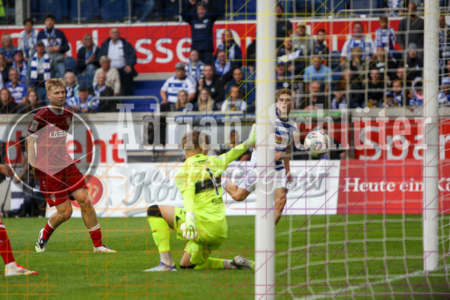 MSV Duisburg vs VfB Stuttgart II - 3. Liga | Duisburg, Deutschland, 02.08.25:   Patrick Sussek (MSV Duisburg) erzielt das Tor zum 2:1 waehrend des Spiels der 3. Liga MSV Duisburg vs VfB Stuttgart II in der schauinsland-reisen-arena(Foto von Brauer-Fotoagentur / Adrian Schlueter)