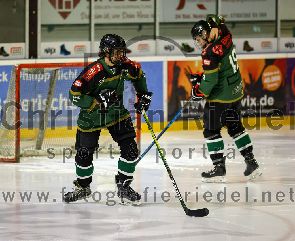 2022-11-26_010_TSV_Erding_gegen_ESC_Geretsried | Erding, Deutschland, 26.11.2022:
Eishockey, Bayernliga U20 2022 / 2023, xx. Spieltag, TSV Erding gegen ESC Geretsried, Endergebnis: 5:3

Foto: Christian Riedel / fotografie-riedel.net
