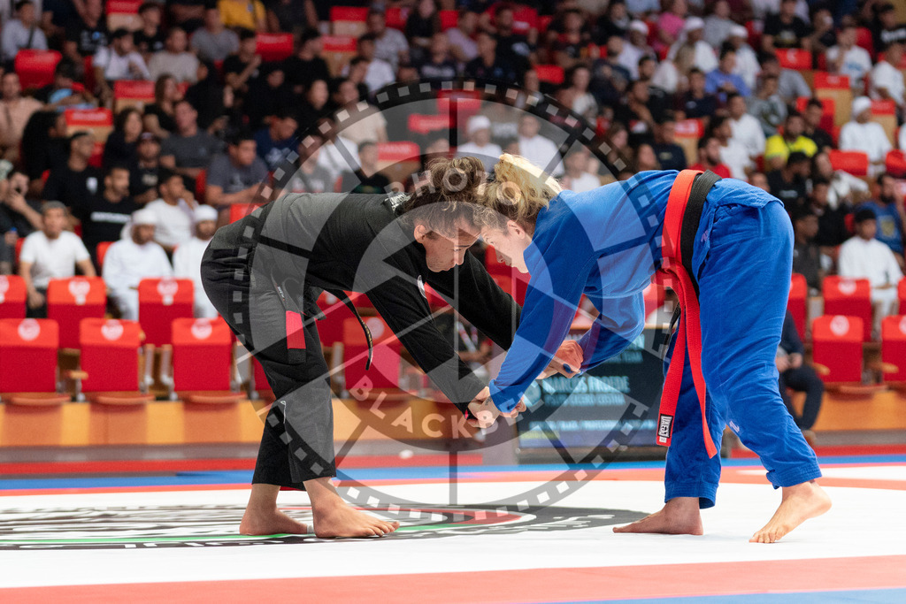 20231109PBB4553 | Fighters compete during the AJP World Professional Championship in the Mubadala Arena in Abu Dhabi, Arab United Emirates, on November 9, 2023.