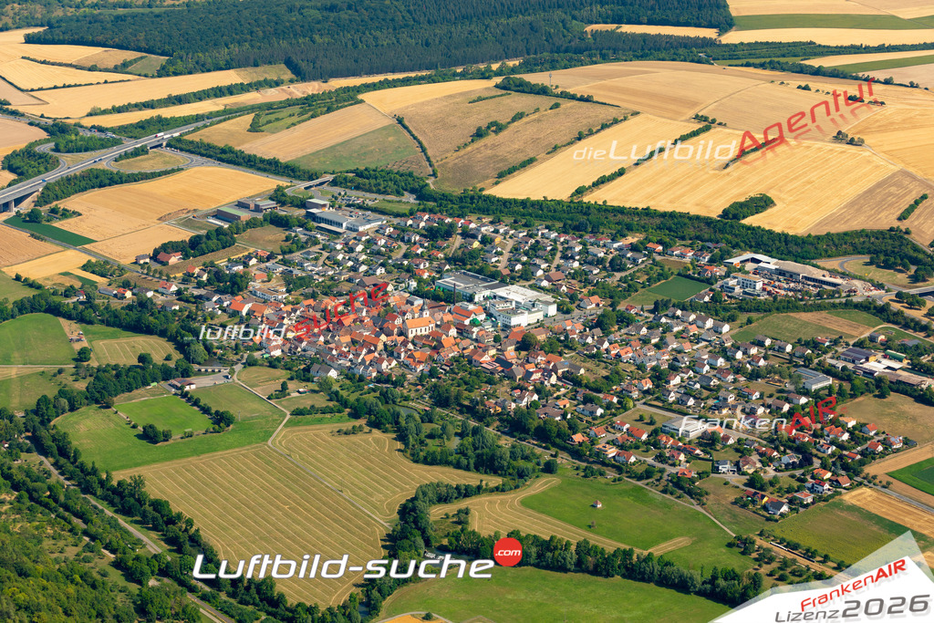Das Luftbild zeigt : Distelhausen Tauberbischofsheim - Die Luftaufnahme wurde 2023 vom UL-Flugzeug aus erstellt ( keine Drohne ) - Hochauflösende Luftaufnahme - Für grossformatige Ausdrucke geeignet. Die Geschenkidee !Mit Lizenz und Bildrechte bestellbar