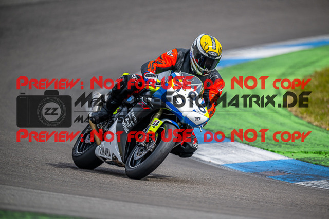 MaZZes_FotoMatrix_230410_5926 | GELB