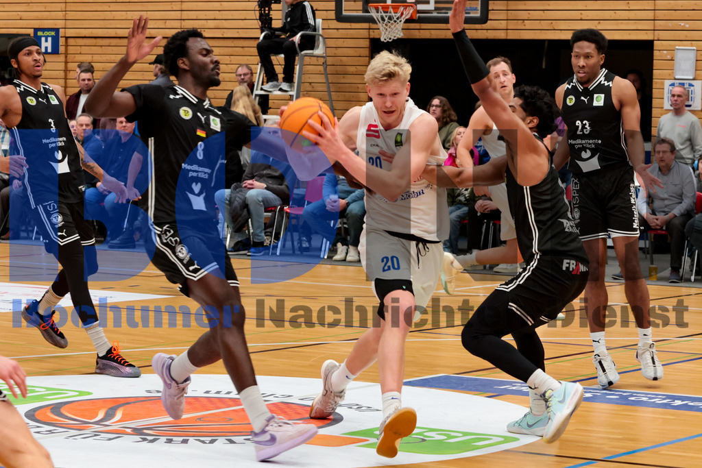 SES_BOCBAY20250209-8 | bond - Realisiert mit Pictrs.com