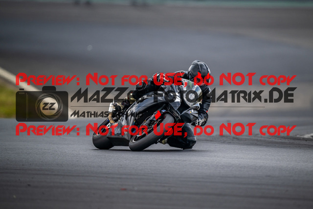 MaZZes_FotoMatrix_230719_5243 | WEISS