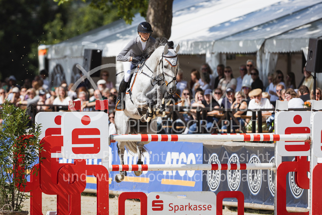 250713_BHO_S2-Spr_GP-930 | Deine schönsten Turniermomente als professionelle Fotos! Entdecke hochwertige Pferdesport-Fotografie im Online-Shop. Jetzt Fotos finden & bestellen!