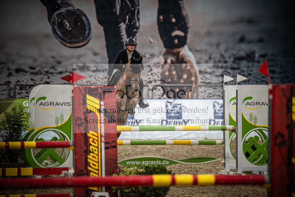 DOS_2873 | Entdecke hochwertige Reitturnierfotos von Foto Oger. Professionell, emotional und authentisch – jetzt Lieblingsmomente im Shop bestellen.Deutschlandweite Turnierfotografie. - Realisiert mit Pictrs.com