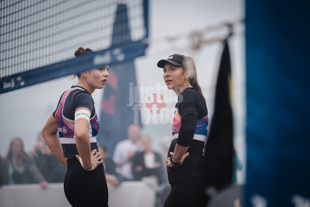 Beachvolleyball | Frauen | Deutsche Meisterschaften 2025 Timmendorfer Strand | 05.09.2025 | v.l. Elea Beutel und Leonie Klinke