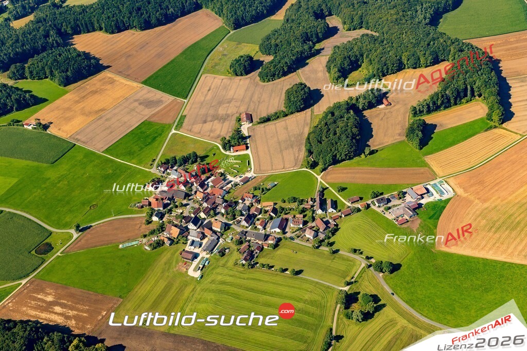 Luftaufnahme von Eichenstruth Betzenstein Bild- Das Luftbild wurde 2025 vom UL-Flugzeug heraus erstellt ( keine Drohne ) - Hochauflösende Luftaufnahme -Nicht vergleichbar mit Google Maps oder Satelittenbilder- Die Geschenkidee !Mit Lizenz und Bildrechte bestellbar