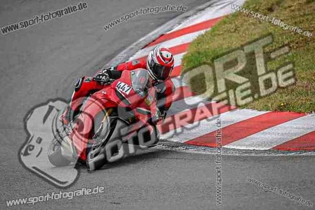 pubi4714 | Professionelle Fotos von Sportveranstaltungen, aber auch Hochzeiten und anderen Events. - Realisiert mit Pictrs.com