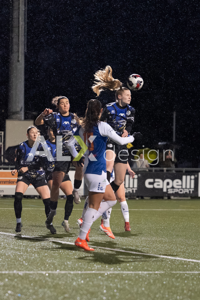 Fußball I Frauen I Saison 2025-2026 I AXA Women's Super League | Women I 14. Spieltag I Grasshoppers Club Zürich - FC Luzern I 14.02.2026 | 4 Mia Knapp (CH) (FC Luzern) – Abwehr - Realisiert mit Pictrs.com