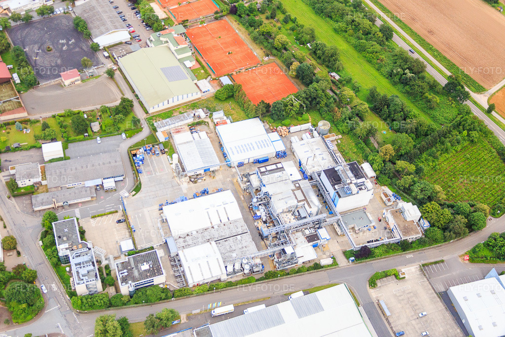 Luftbild: Technische Anlagen der Chemiefabrik Evonik in Dossenheim im Bundesland Baden-Württemberg in Deutschland. – Foto: IMG_090774.jpg vom 04.07.2016 durch Werner Riehm/FLY-FOTO.de – Auflösung des Originals: 5472 x 3648 px – Evonik - Leading Beyond Chemistry