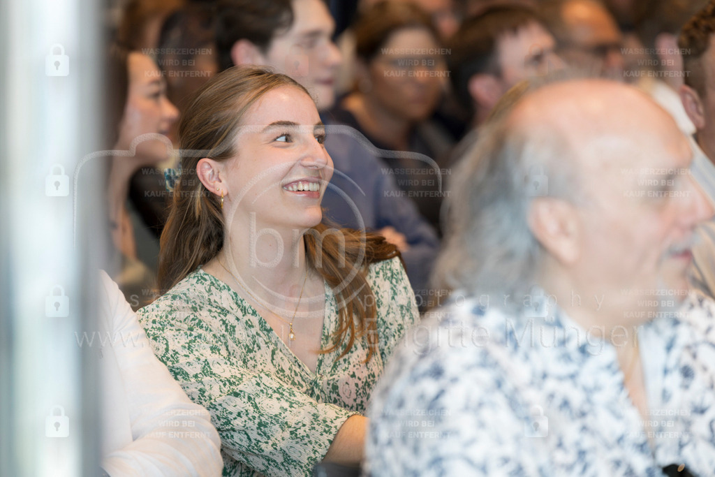 FeusiDiplomfeier_R6II3033-Verbessert-NR | Brigitte Münger / bmsportphotography - Realisiert mit Pictrs.com