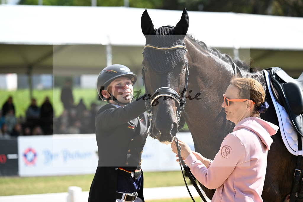 Equistro Dressurderby_26267978 | hf-fotografie - Realisiert mit Pictrs.com