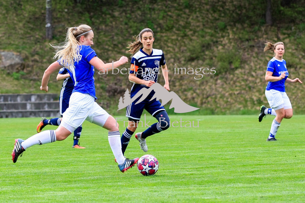 993T9297 | li. Sandra Krailinger, mitte, Pia Sammer