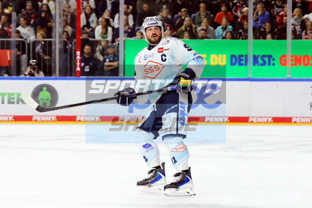 Travis Turnbull DRE | Travis Turnbull DRE - Realisiert mit Pictrs.com