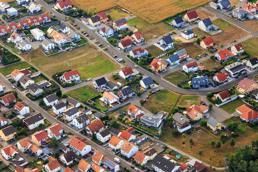 Luftbild: Blumenring im Ortsteil Hardtwald in Neupotz im Bundesland Rheinland-Pfalz in Deutschland. Foto: IMG_094547.jpg vom 02.09.2016 durch Werner Riehm/FLY-FOTO.de