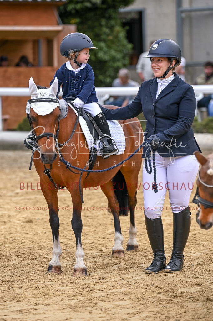 Schugtsche-Aluta25-45.FührzügelWB-88 | Schugtsche Fotografie - Realisiert mit Pictrs.com