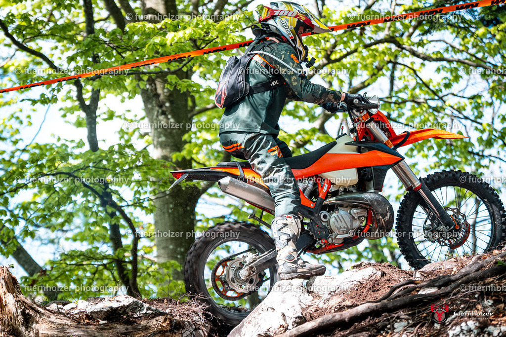 fuernholzer_250501-C2-169 | Fotografische Impressionen von der Red Stag Enduro Extreme by fuernholzer-photography.com. Endurosport in Österreich fotografisch festgehalten von fuernholzer. Auftragsfotografie für Private, Gewerbefotos und Industriefotografie. Eventfotografie, Sportfotografie und Motorsportfotografie. Anbieter von Fotoworkshops, Fototraining, fotografischen Vorträgen und Fotoseminaren.