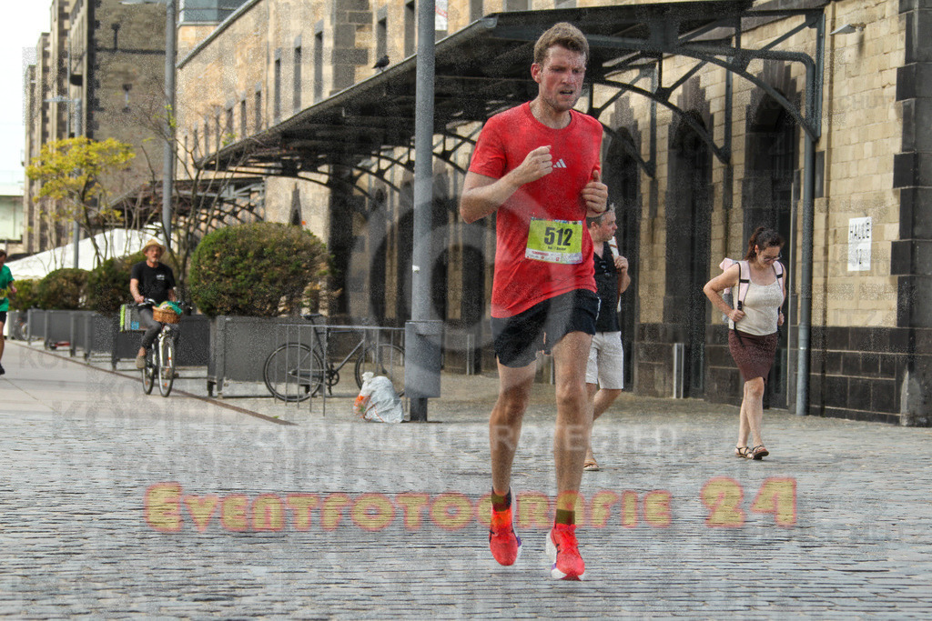 250920_1510_EV4_8183 | Sportfotografie im Rhein-Sieg Kreis, Köln, Bonn, NRW, Rheinland Pfalz, Hessen, etc. Unser Tätigkeitsfeld umfasst den Laufsport vom Volkslauf über den Marathon, Duathlon, Triathon bis zum Ultralauf wie Kölnpfad Ultra oder Schindertrail.