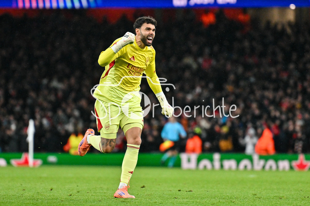 Arsenal FC - FC Bayern München | LONDON, ENGLAND - 26. NOVEMBER: Jubel von David RAYA (Arsenal FC 1) nach dem Treffer zum 2-1 durch Noni MADUEKE (Arsenal FC 20) / Tor / Torschuetze / Freude / Happy beim Ligaspiel zwischen Arsenal London und dem FC Bayern München am 5. Spieltag der UEFA Champions League im Emirates Stadium am 26.11.2025