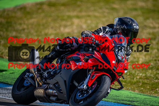 MaZZes_FotoMatrix_230311_5799 | Fotograf Mathias Schmid
Sportfotograf,
Eventfotograf,
Hochzeitsfotograf,
Portraitfotograf