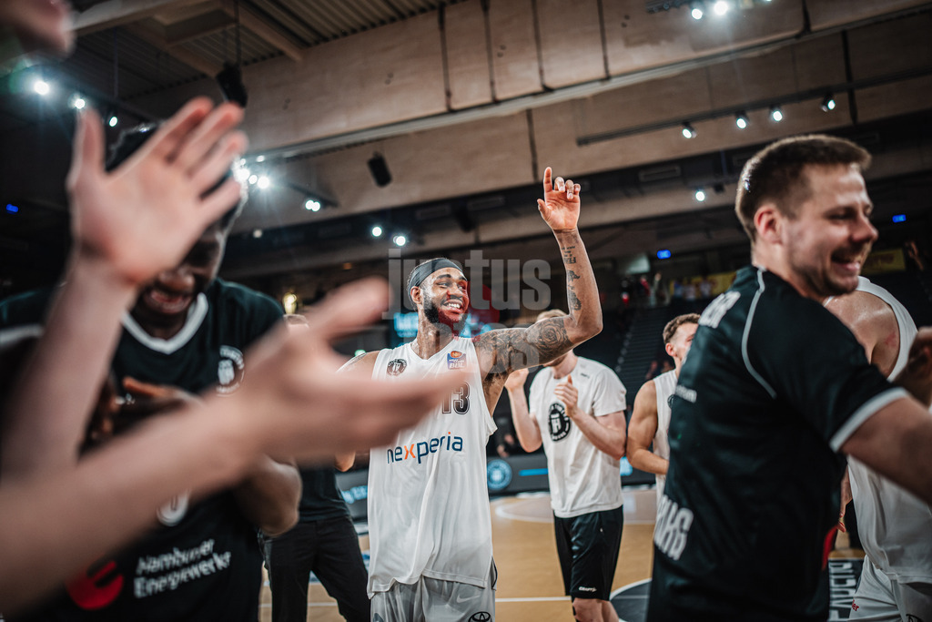 Basketball | Männer | Saison 2023/2024 | easyCredit Basketball Bundesliga | 31. Spieltag | Veolia Towers Hamburg vs. HAKRO Merlins Crailsheim | 30.04.2024 | Vincent King (#13, Veolia Towers Hamburg)