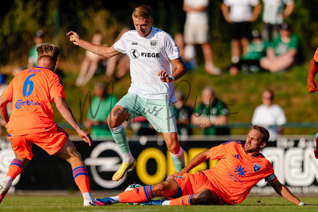 Testspiel, Saison 2026/27: SC Preußen Münster - Kickers Emden | Billerbeck, 10.07.2026: Testspiel, SC Preußen Münster gegen Kickers Emden auf der Anlage des DJK Billerbeck in Billerbeck. Foto: sportfotografie.ms | Markus Paletta - Realisiert mit Pictrs.com
