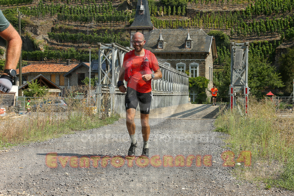 240831_1235_EX1_8781 | Sportfotografie im Rhein-Sieg Kreis, Köln, Bonn, NRW, Rheinland Pfalz, Hessen, etc. Unser Tätigkeitsfeld umfasst den Laufsport vom Volkslauf über den Marathon, Duathlon, Triathon bis zum Ultralauf wie Kölnpfad Ultra oder Schindertrail.