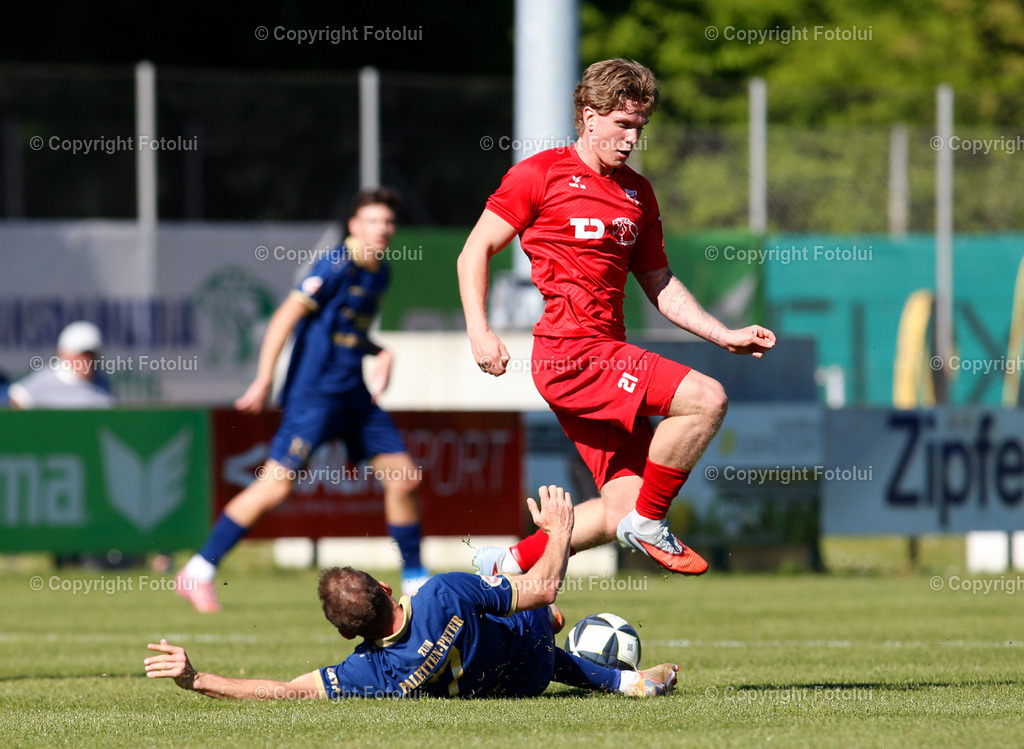A_LUI_020526_08 | SPORT FUSSBALL REGIONALLIGA MITTE ASKOE OEDT-ATUS VELDEN IM BILD: SAM SCHUTTI (OEDT) UNDMARIO KROEPFL  (VELDEN) FOTO:FOTOLUI